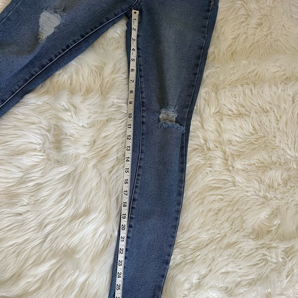 RSQ Women’s Skinny Jeans - Picture 5 of 7